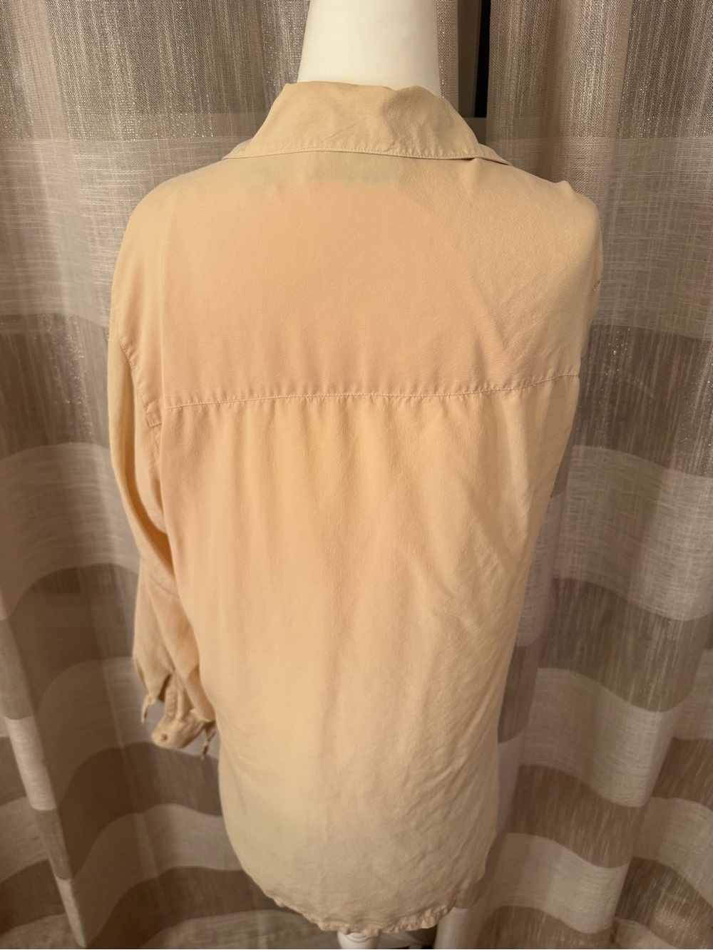 Vintage Women's Pale Yellow Frog-Knot Button Style Silk Blouse - Picture 4 of 6